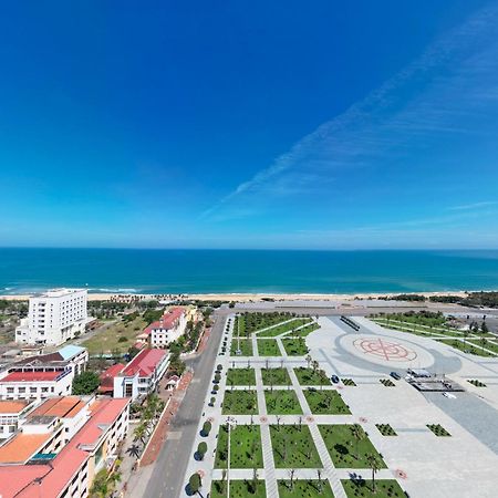 Wink Hotel Tuy Hoa Beach - 24Hrs Stay & Rooftop Pool Bar エクステリア 写真