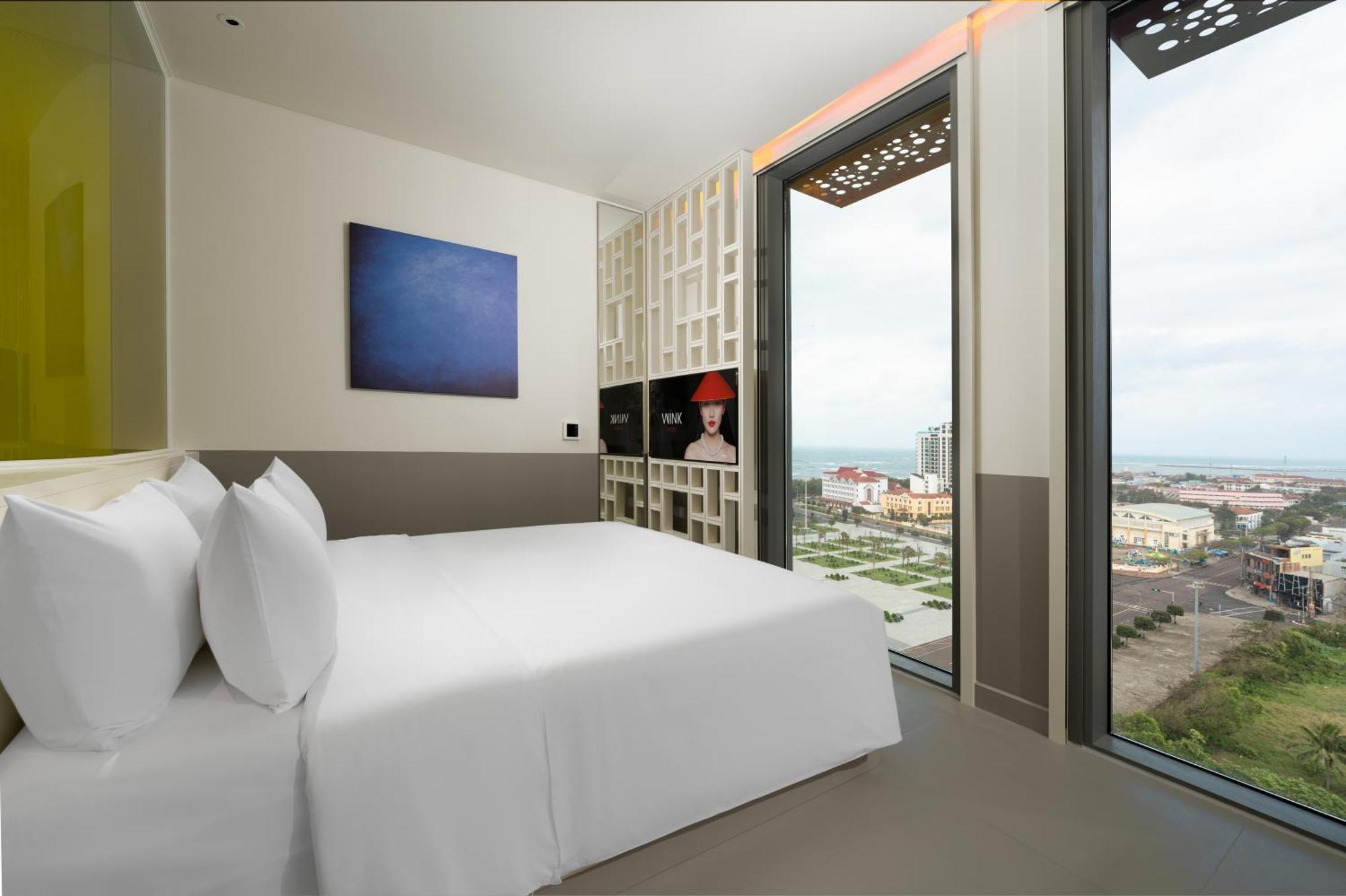 Wink Hotel Tuy Hoa Beach - 24Hrs Stay & Rooftop Pool Bar エクステリア 写真